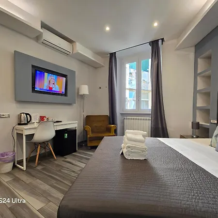 B&B Home 77