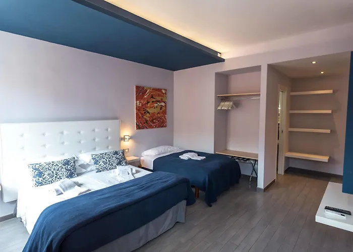 77 Oda ve Kahvaltı 4*